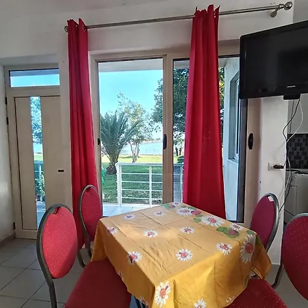 Te Shkodrant Affittacamere *